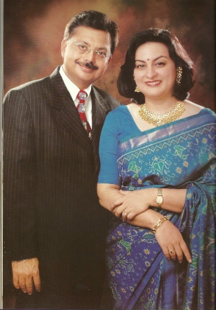 Dr. Ashutosh & Ritu Rastogi.jpg
