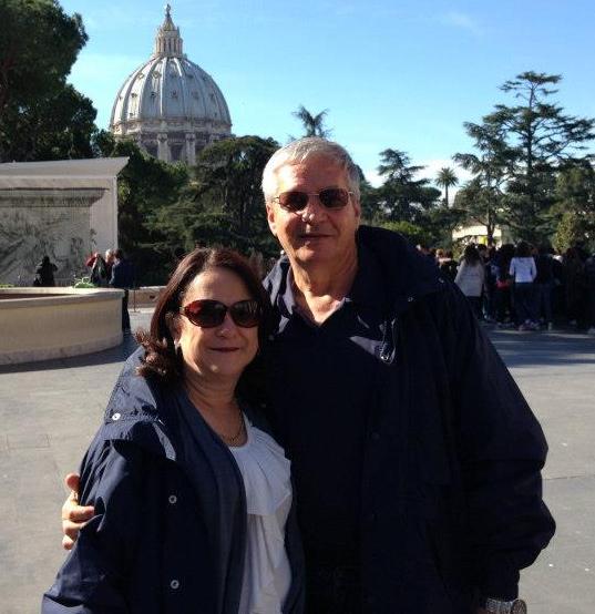 Rodrigo y Gloria Correa.jpg